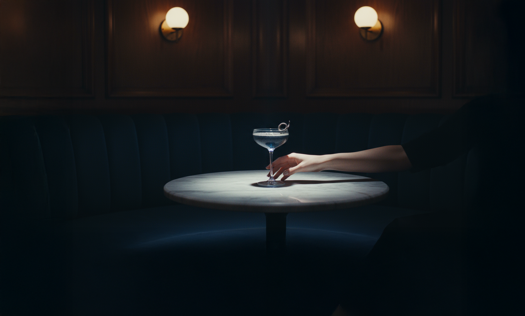 glass_on_table